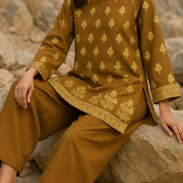 NAZNEEN Printed imported lawn Suit -  unstitched 2PC D74