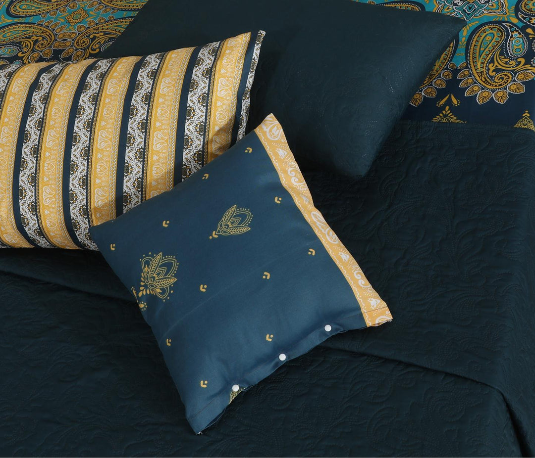 ZINC RIPON Winter Comforter Set- 8 Pcs