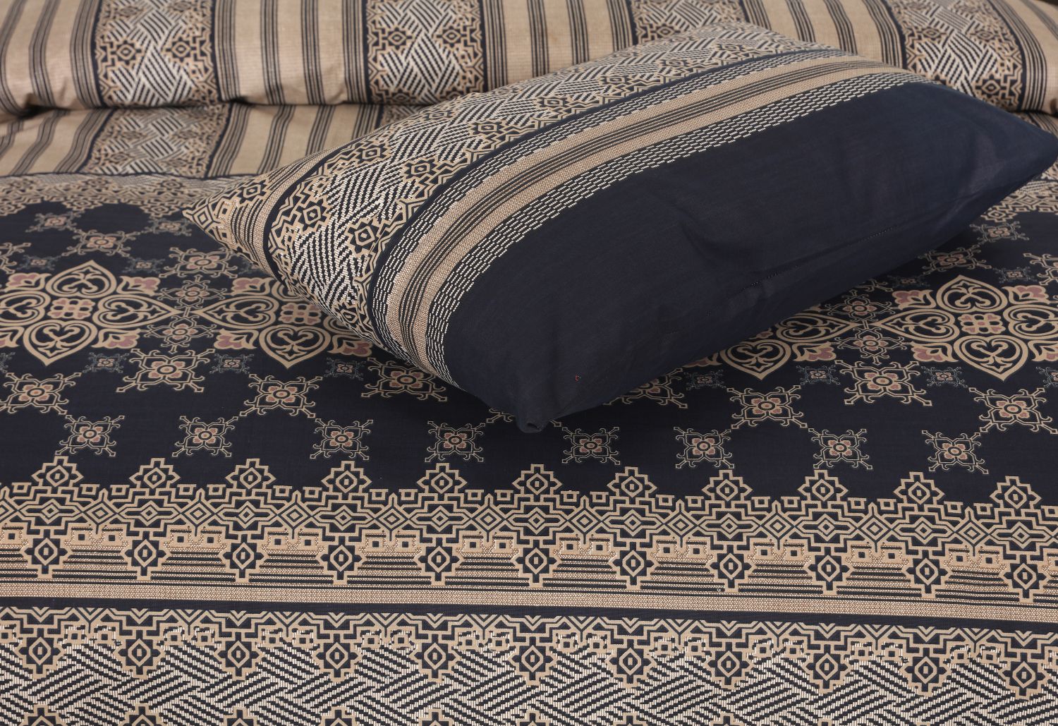 INTRA  BEDSHEET SET - 3 PCS (PREMIUM)