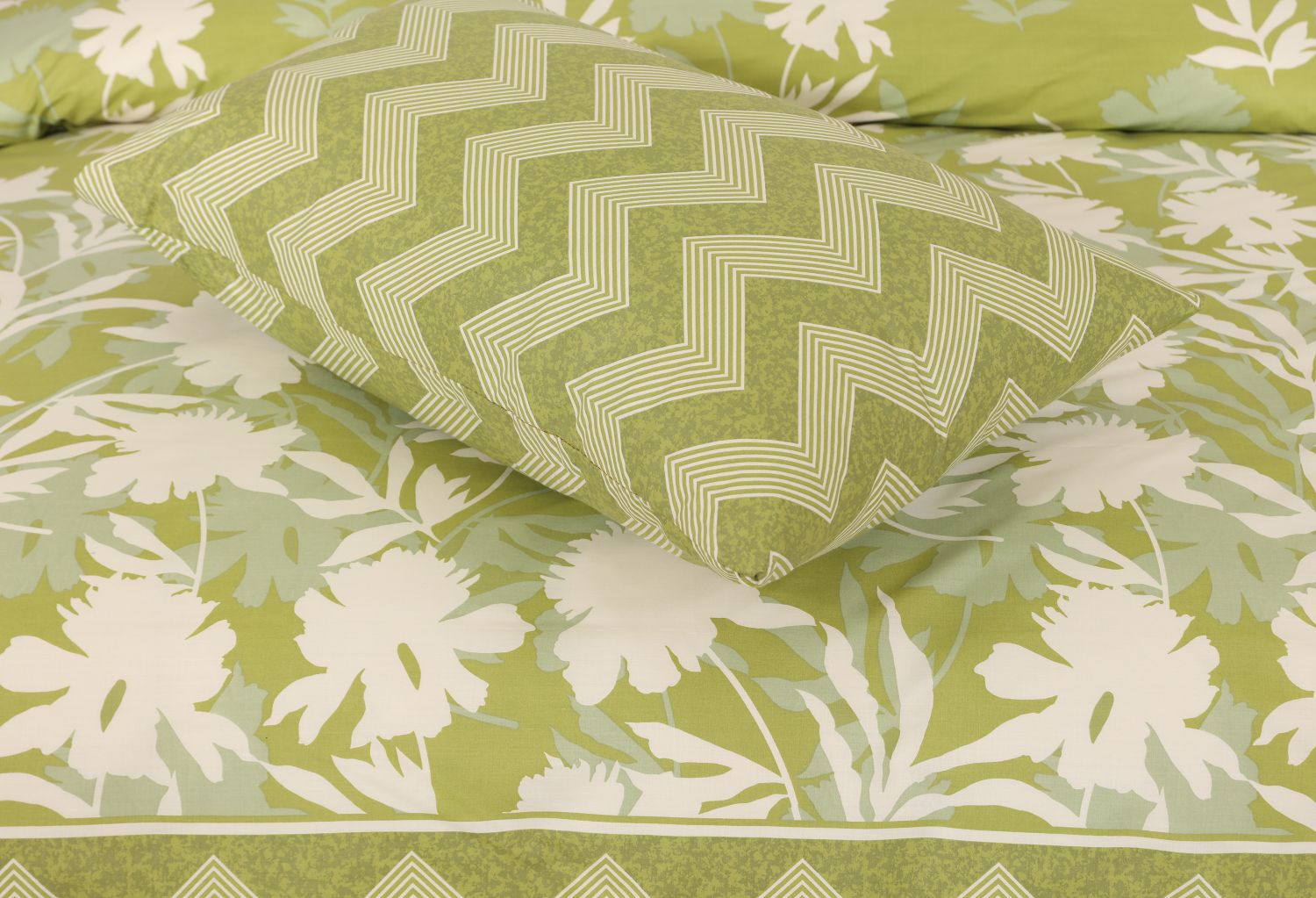 RACIN  BEDSHEET SET - 3 PCS (PREMIUM)