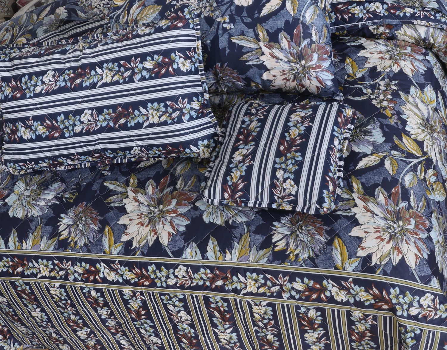 LATER  COMFORTER SET- 7 PCS