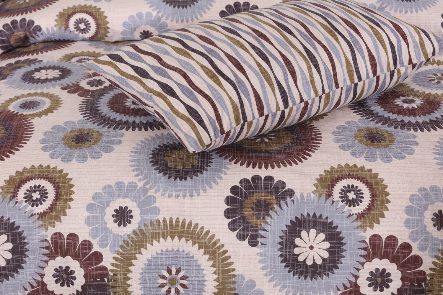 WHIT  BEDSHEET SET - 3 PCS (PREMIUM)