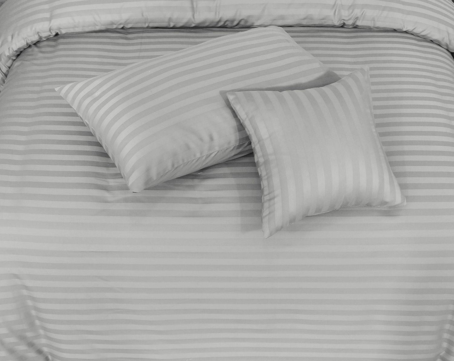SMALL STRIPES GREY BEDSHEET SET - 6 PCS (SATIN)