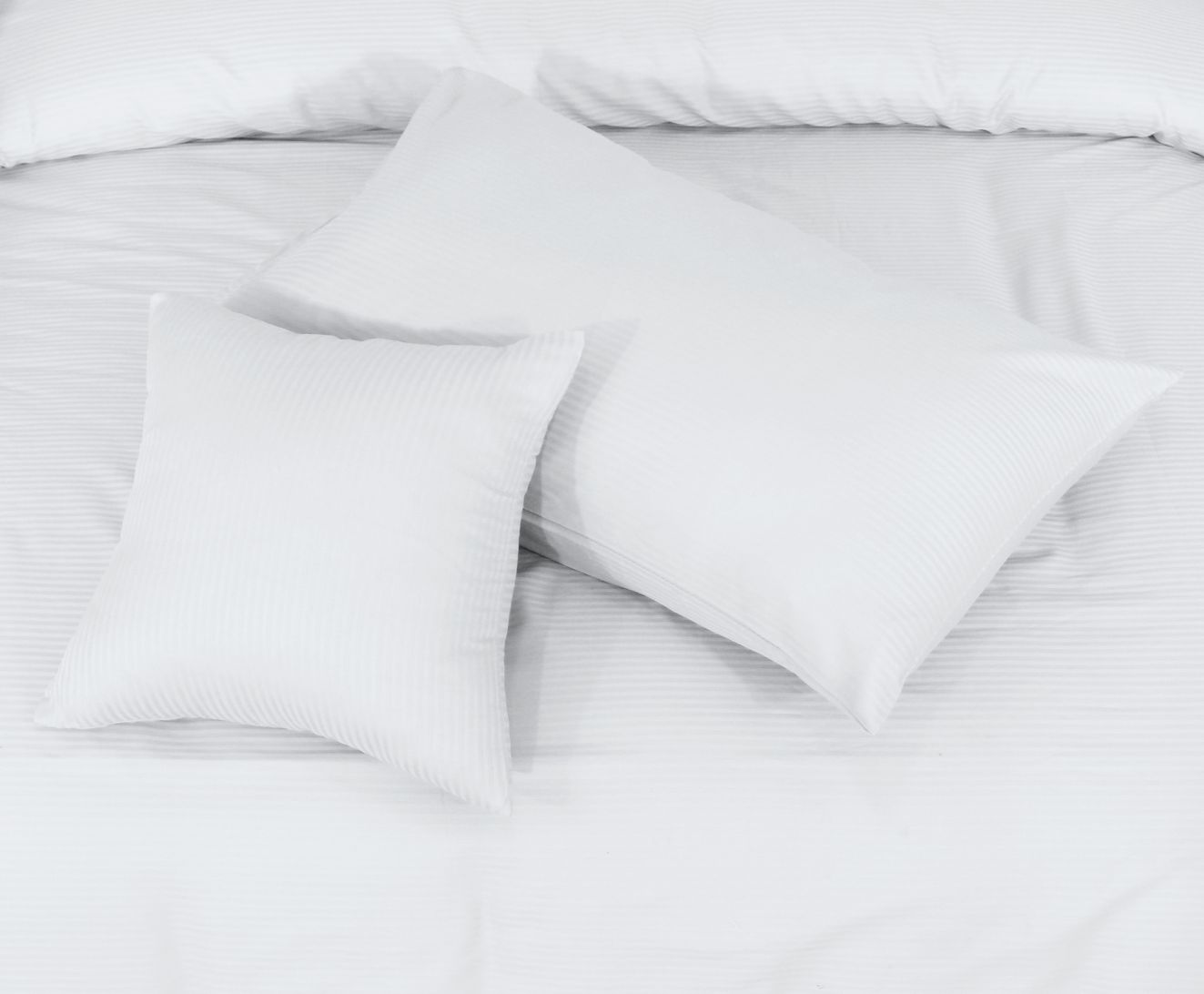 SMALL STRIPES WHITE BEDSHEET SET - 6 PCS (SATIN)