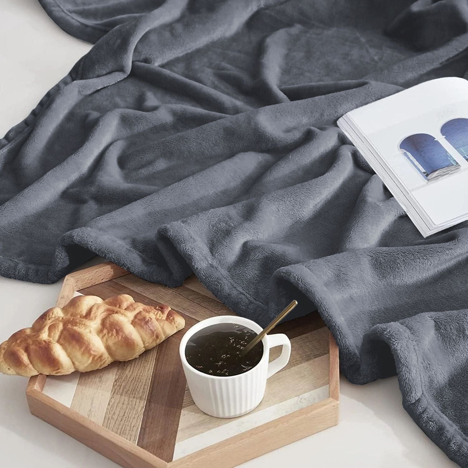 GREY WINTER PLUSH BLANKET