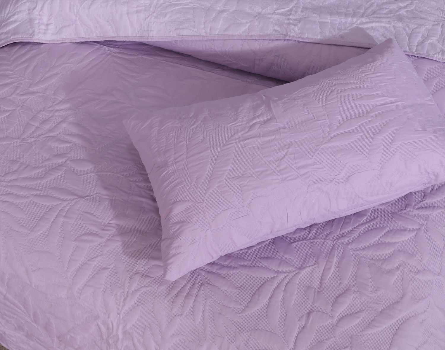 L.PURPLE BEDSPREAD SET- 3 PCS (PREMIUM)