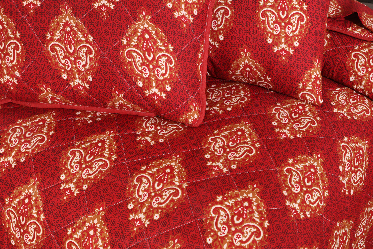 ZOEY WINTER COMFORTER SET- 6 PCS (PREMIUM)