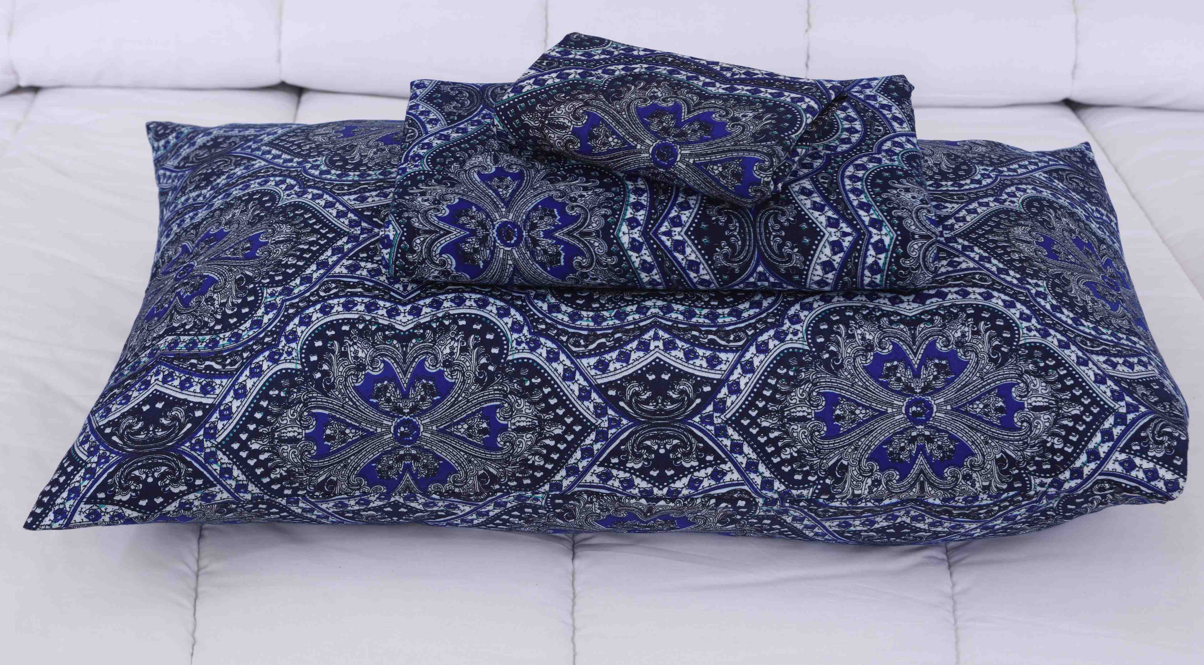 PRICKS BEDSHEET SET - 3 PCS (PREMIUM)