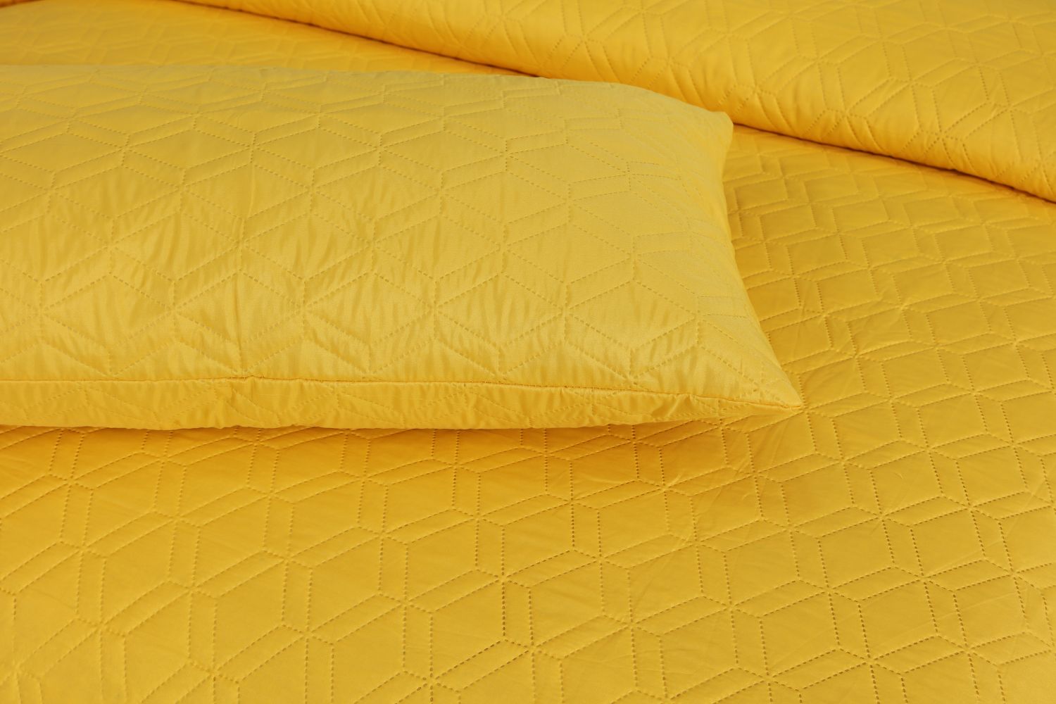 YELLOW BEDSPREAD  SET - 3 PCS (PREMIUM)