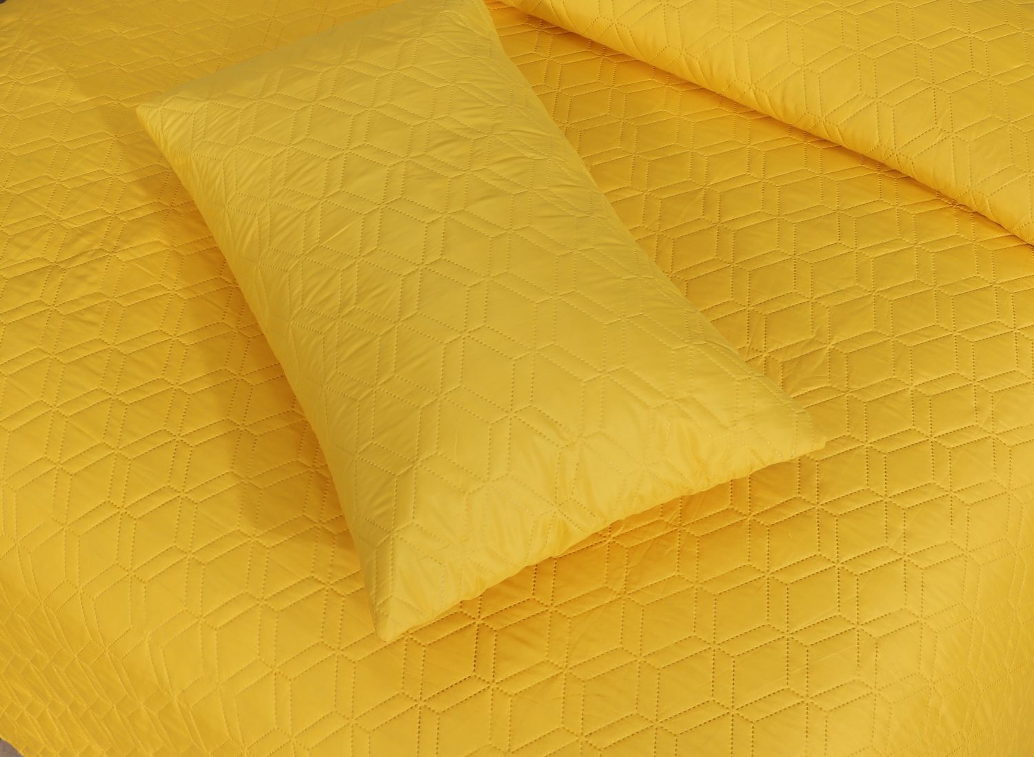 YELLOW BEDSPREAD  SET - 3 PCS (PREMIUM)